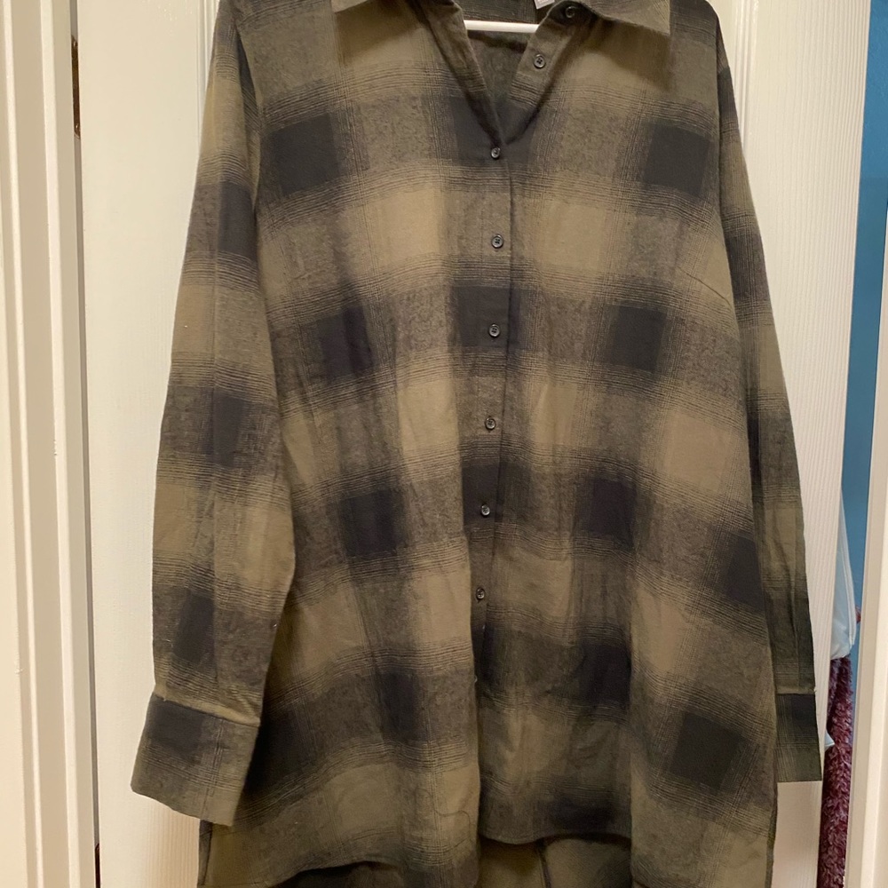 Lisa rinna hi low flannel top